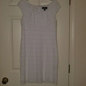 **24 HOUR SALE**Cute Eyelet Dress